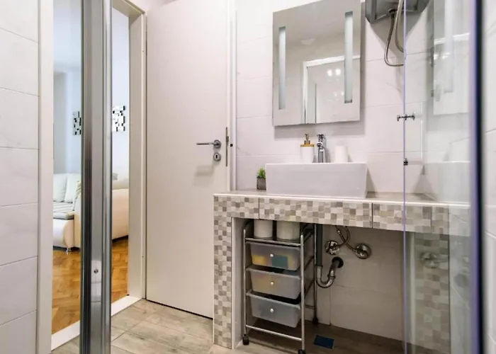 For 2 People In Apartman *