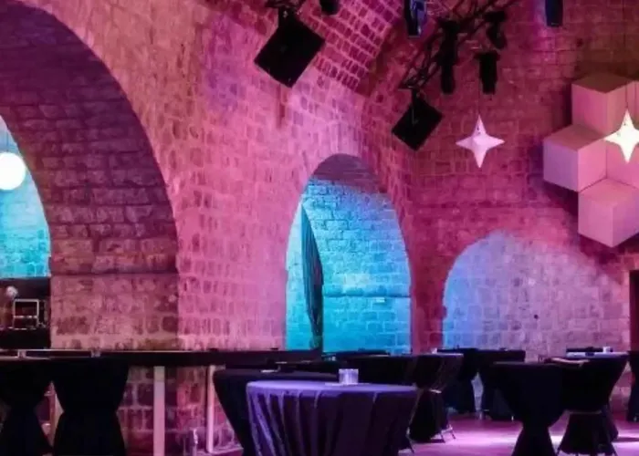 For 2 People In Apartman