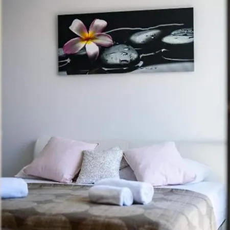 Appartement For 2 People In